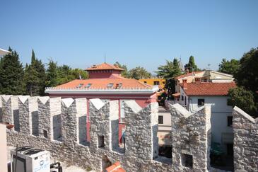 Apartments with terrace Novigrad, Istria