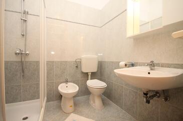 Apartments with terrace Novigrad, Istria