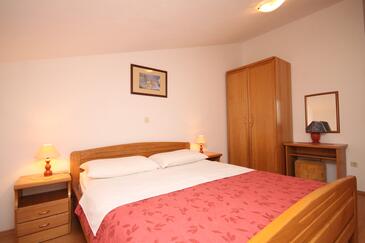 Apartments with terrace Novigrad, Istria