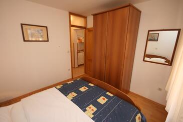 Apartments with terrace Novigrad, Istria