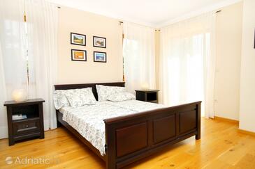 Luxury villa with a swimming pool Karigador, Novigrad - 3356