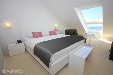 Zimmer mit Pool Zecevo Rtic, Rogoznica - 3388