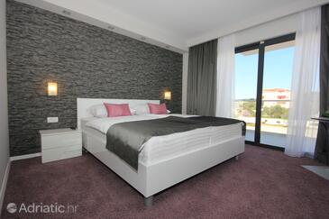 Sobe s bazenom Zecevo Rtic, Rogoznica - 3388