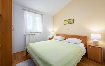 Апартаменти для сім'ї з басейном Башания - Bašanija, Умаг - Umag - 3402