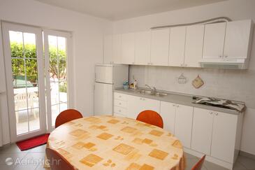Apartments by the sea Nerezine, Lošinj - 3451