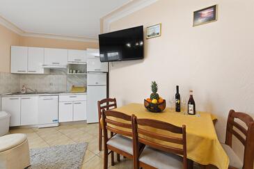 Apartamentos junto al mar Kraj, Pasman - 3460