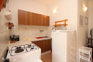 Apartments by the sea Ugljan - 348