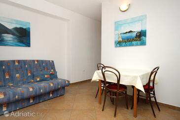 Seaside apartments with a swimming pool Molunat (Dubrovnik) - 3544
