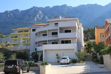 Apartments with outdoor spaces Makarska
