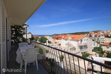 Apartmány s parkovištěm Hvar - 4004