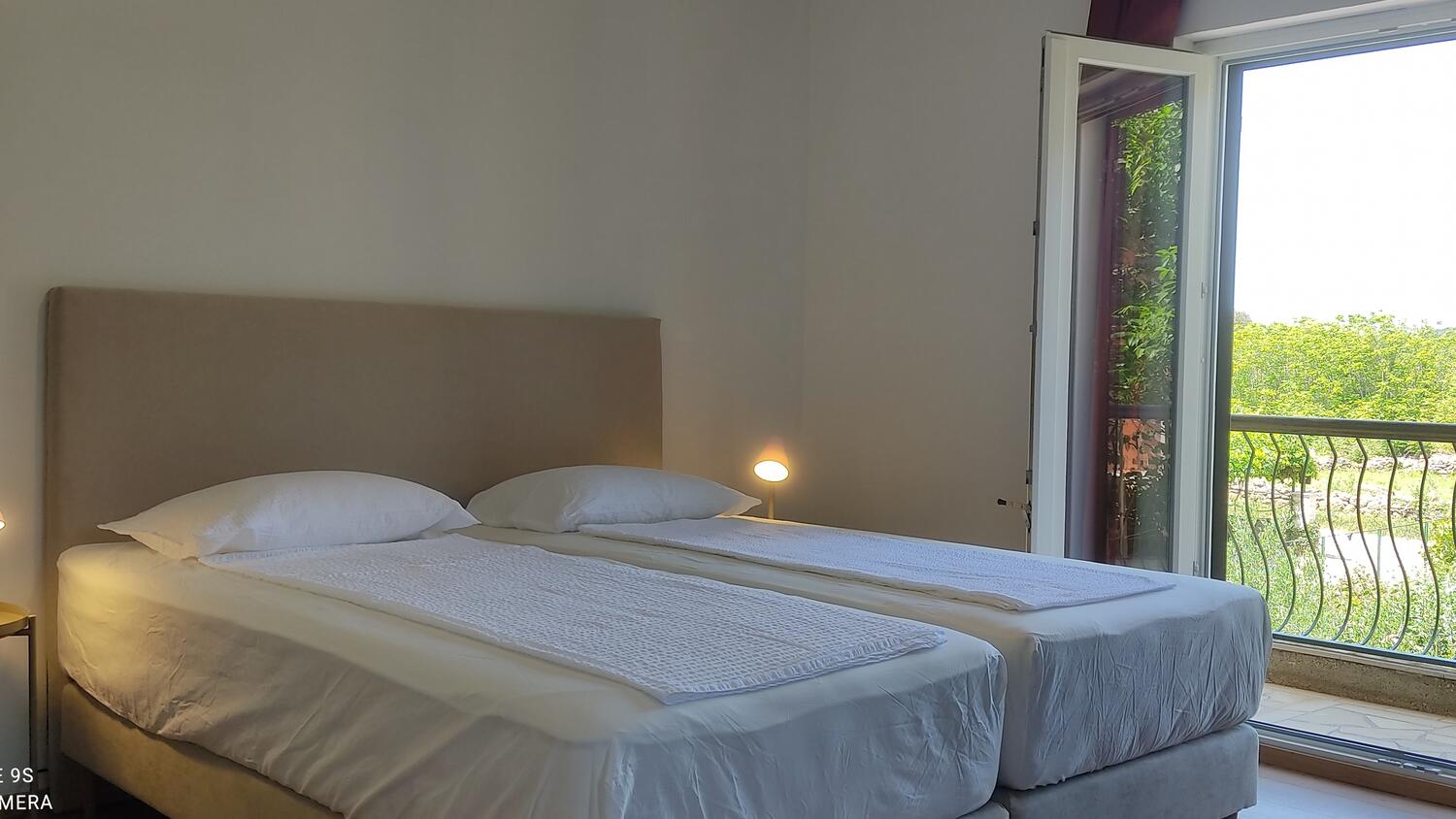 Ferienwohnungen mit Parkplatz Vrboska, Hvar - 4012