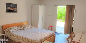 Apartmani s parkingom Vrboska, Hvar - 4012