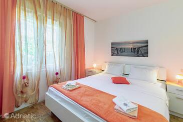 Apartmani uz more Jelsa, Hvar - 4017