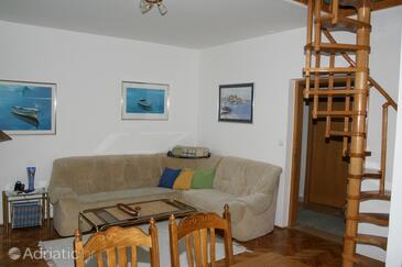 Appartamenti con parcheggio Gelsa - Jelsa, Lesina - Hvar - 4019