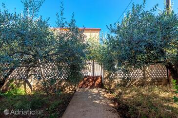 Apartmaji in sobe s parkingom Jelsa, Hvar - 4028