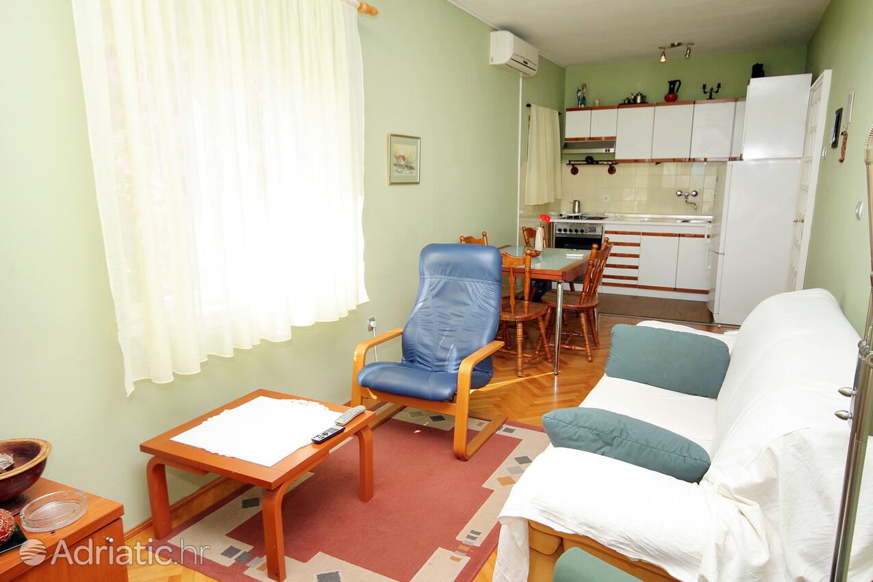 A-4029-e - Privátní ubytování - Apartmány a pokoje u moře Sućuraj, Hvar