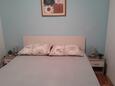 Mudri Dolac, Bedroom 1 in the apartment, air condition available, (pet friendly) and WiFi.