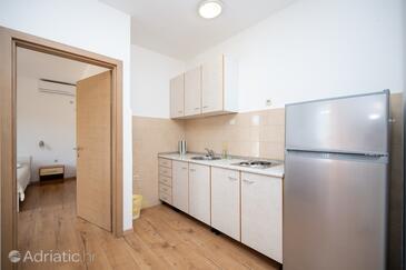 Apartmani i sobe uz mere Jakisnica, Pag - 4053