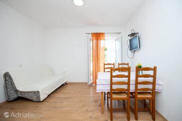 Apartmani i sobe uz mere Jakisnica, Pag - 4053