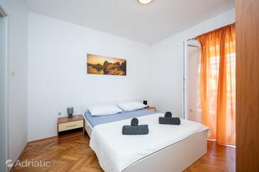 Appartamenti e camere accanto al mare Jakisnica, Pago - Pag - 4053