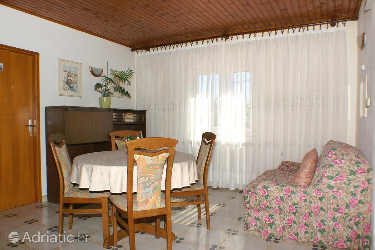 A-4058-a - Alloggi privati - Appartamenti con parcheggio Mandre, Pago - Pag