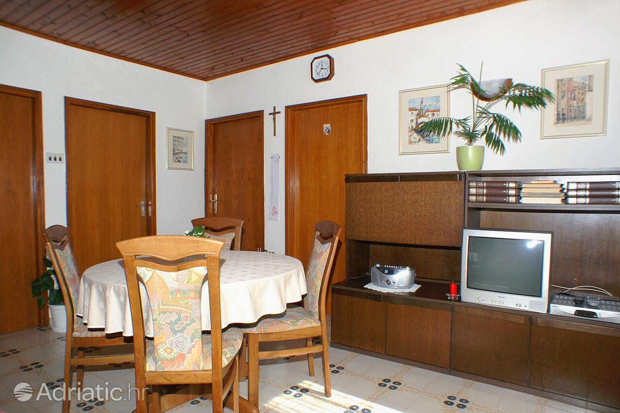 A-4058-a - Alloggi privati - Appartamenti con parcheggio Mandre, Pago - Pag