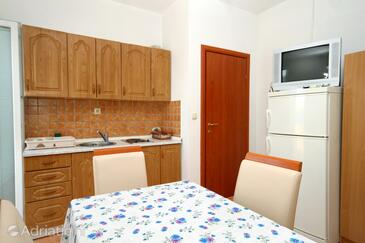 Apartmaji ob morju Zubovići, Pag - 4070