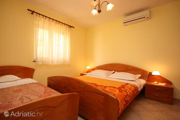 Appartamenti accanto al mare Kustici, Pago - Pag - 4081