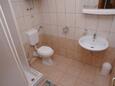 Kustići, Bathroom in the apartment, (pet friendly) and WiFi.