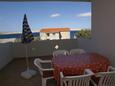 Kustići, Terras in the apartment, with a sea view, (pet friendly) en WiFi.