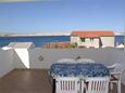 Kustići, Terrasse dans l’hébergement en type apartment, animaux acceptés et WiFi.