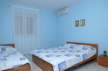 Apartments by the sea Kustići, Pag - 4087