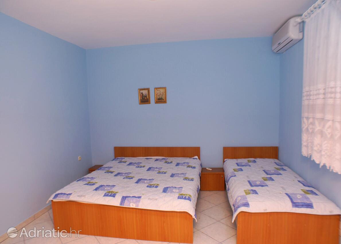 Apartments by the sea Kustići, Pag - 4087