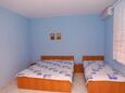 Bedroom Kustići, Bedroom in the apartment, air condition available, (pet friendly) and WiFi.