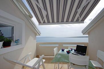 Apartments by the sea Košljun, Pag - 4111