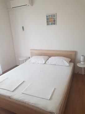 Appartamenti e camere con parcheggio Metajna, Pago - Pag - 4120