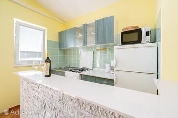 Apartmaji s parkingom Novalja (Pag) - 4128