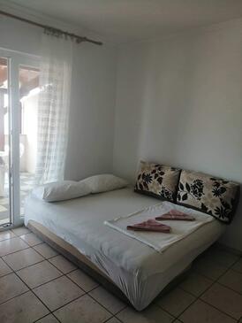 Apartmanok a tenger mellett Kustici, Pag - 4129