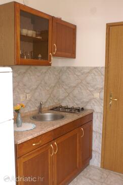 Apartmani uz more Zubovići, Pag - 4130