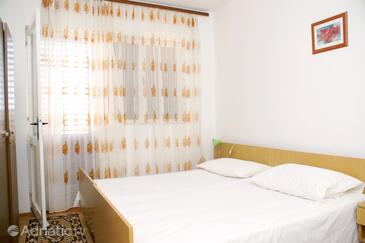 Családi apartmanok a tenger mellett Vlasici, Pag - 4131