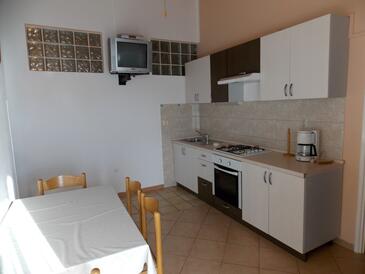 Apartmani uz more Stara Novalja, Pag - 4146