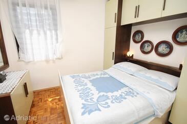 Apartments with parking space Kornić, Krk - 416