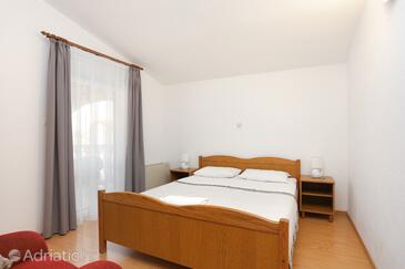 Apartments by the sea Rogoznica - 4162