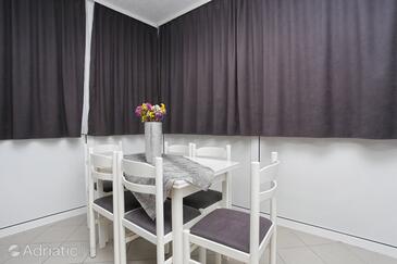 Apartments by the sea Rogoznica - 4162