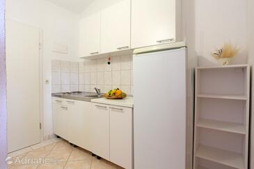 Apartments by the sea Rogoznica - 4162