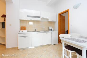 Apartments by the sea Rogoznica - 4162