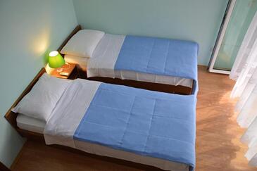 Апартаменты и комнаты с парковкой Водице - Vodice - 4164