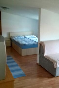 Apartments with parking space Vodice - 4170