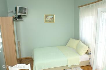 Apartments with parking space Vodice - 4172