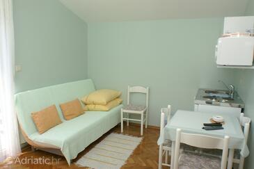 Apartments with parking space Vodice - 4172